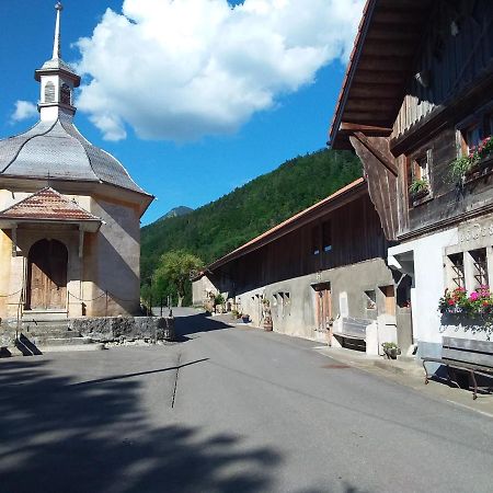 Вилла Chalet Le Tsale Ле-Сьерн Экстерьер фото